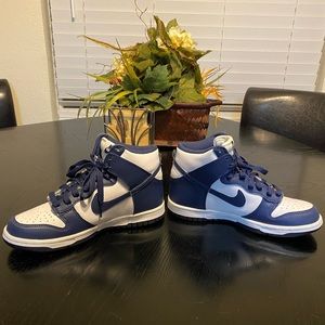 Nike Dunks 4.5 Y Navy Blue and White